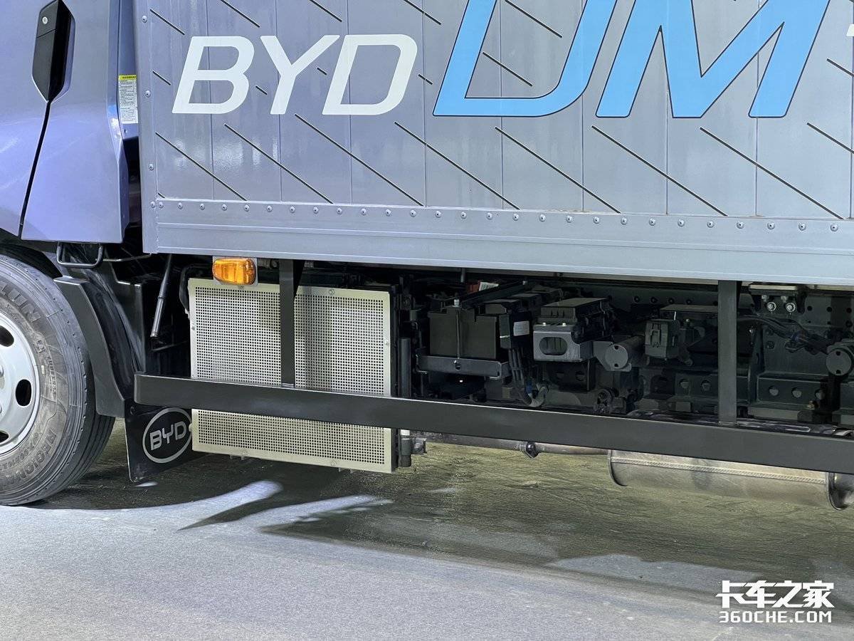 图片[3]-比亚迪又掀桌子！T5DM混动轻卡续航1000km，只要13.98万！-创淘项目网