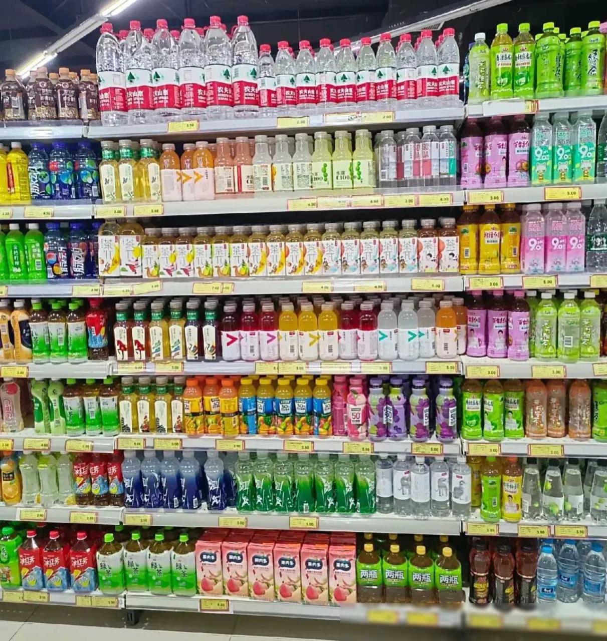 图片[5]-痛心！一箱又一箱农夫山泉被扔掉，网暴企业已经走入另一个极端！-创淘项目网