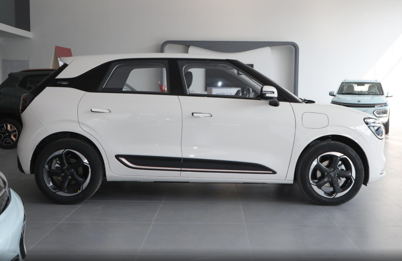 图片[6]-五门五座，无框玻璃，430公里续航，纳米01搅局代步市场-创淘项目网